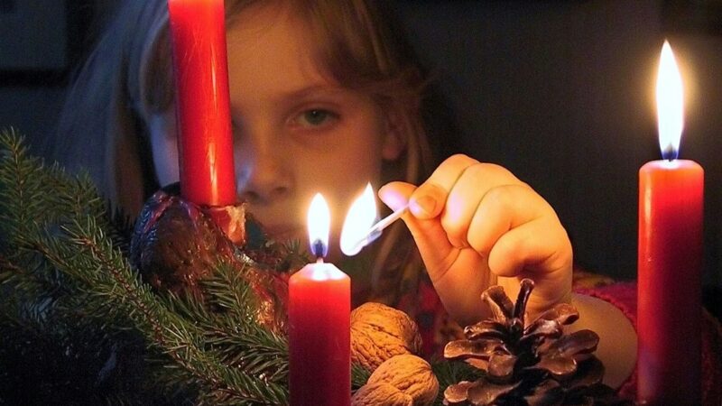 Appell: Oberbergischer Kreis warnt vor Feuergefahren an Weihnachten und Silvester