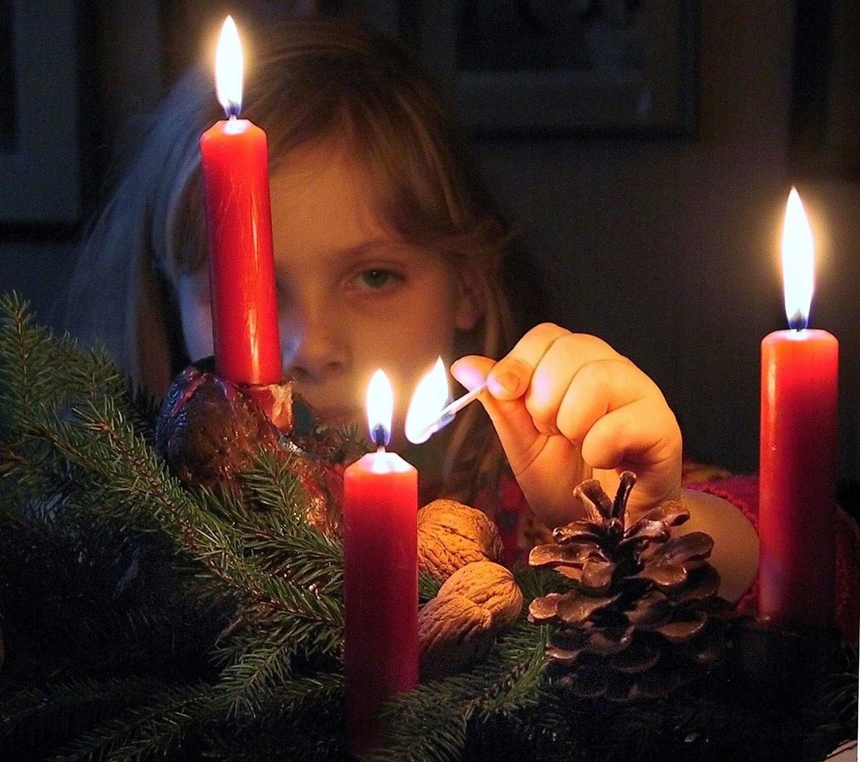 Appell: Oberbergischer Kreis warnt vor Feuergefahren an Weihnachten und Silvester