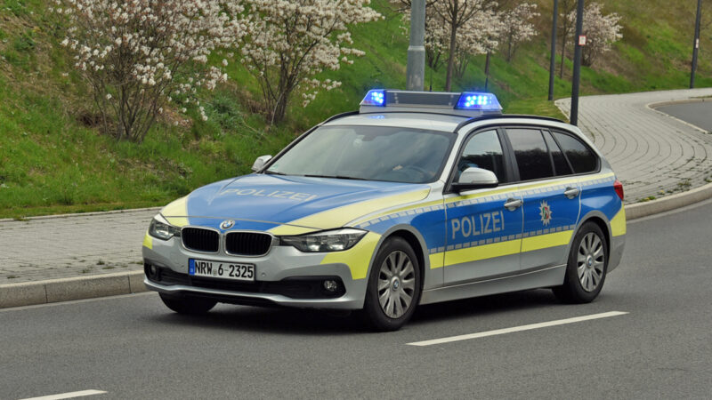 18-Jähriger mit Messer leicht verletzt