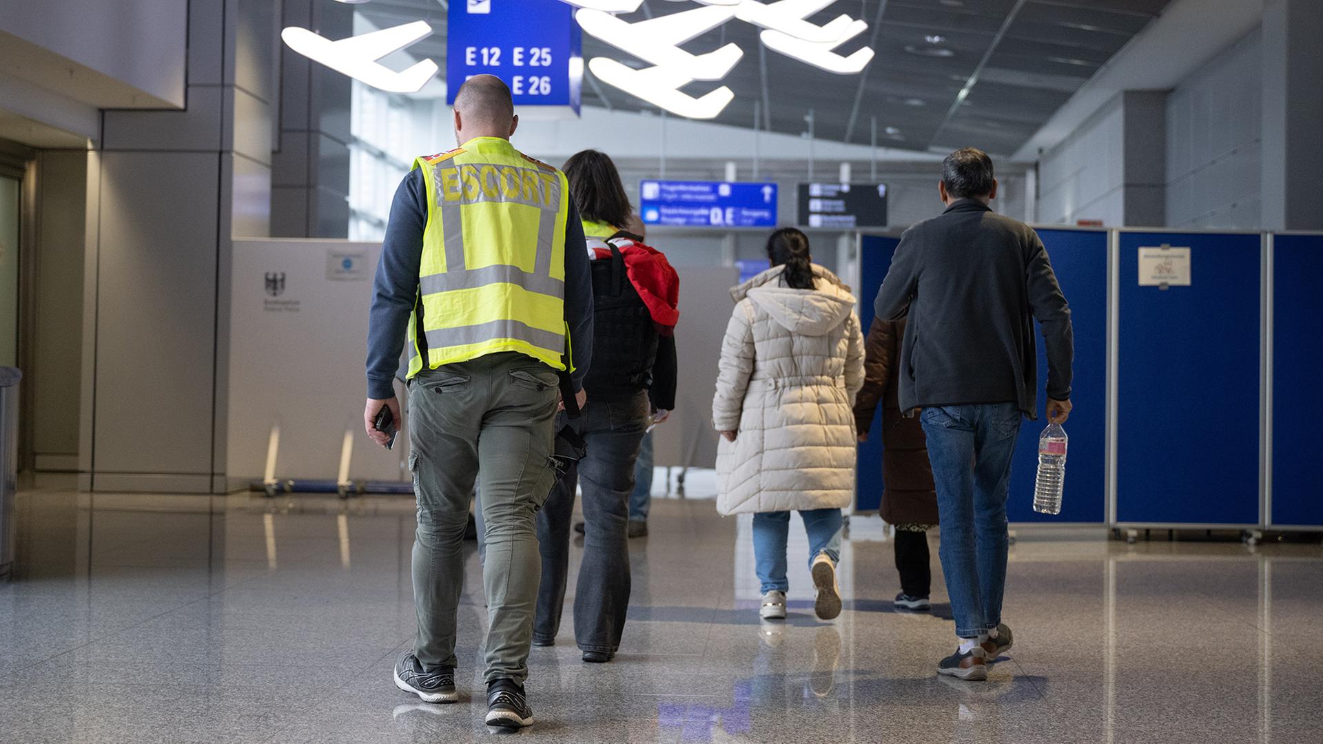 EU-Parlament stimmt für Verschärfung des Asylrechts