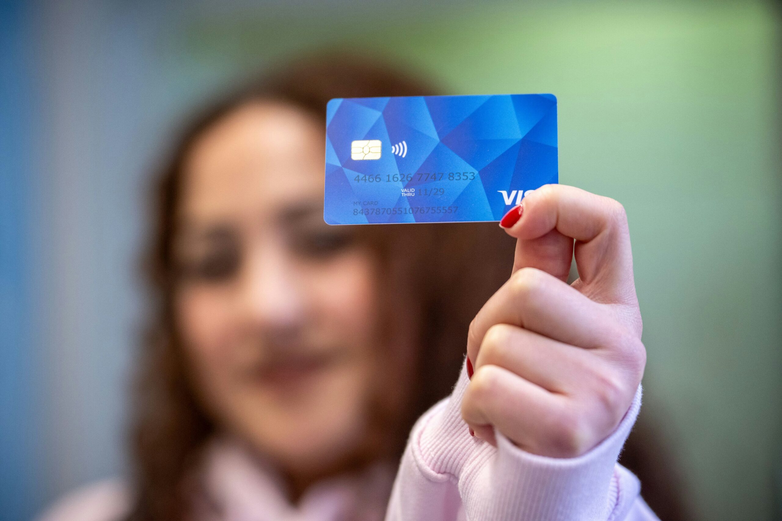 Asylsuchende: Bezahlkarte scheint in Nümbrecht zu funktionieren